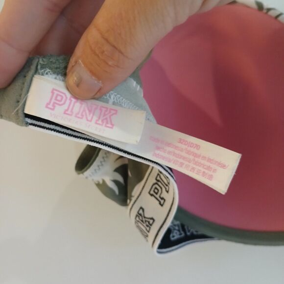 PINK Victoria's Secret Wear Everywhere T-Shirt Bra Size 32D Green Pinneaple - Picture 3 of 5